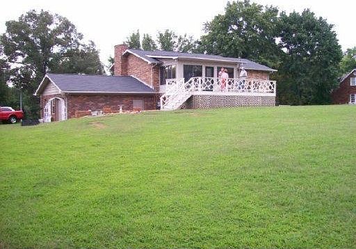 2nd image of 602 Vista Dr