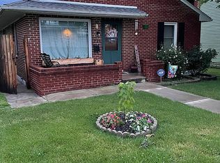 219 Locust St, Red Bud, IL 62278