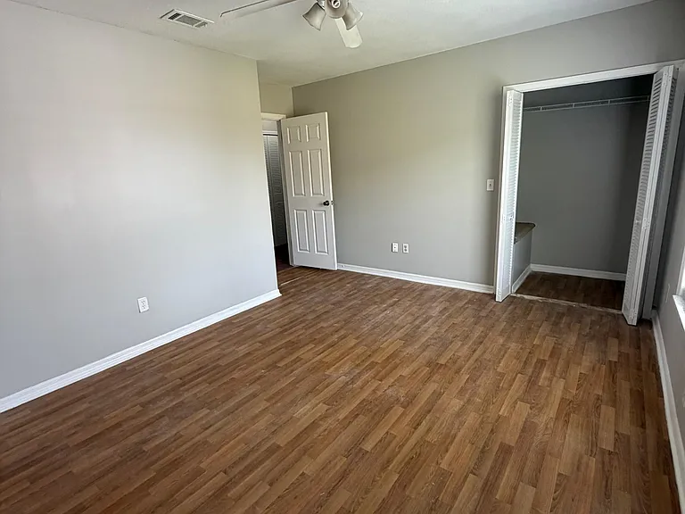 7454 Wynnewood Sq — Photo 17