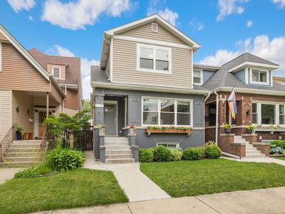 3645 W Eddy St, Chicago, IL, 60618