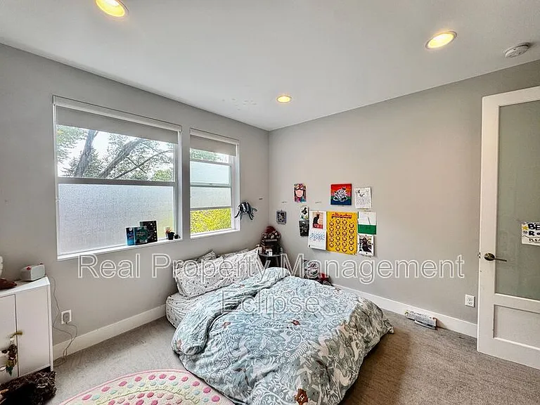 5034 Puget Blvd SW — Photo 5