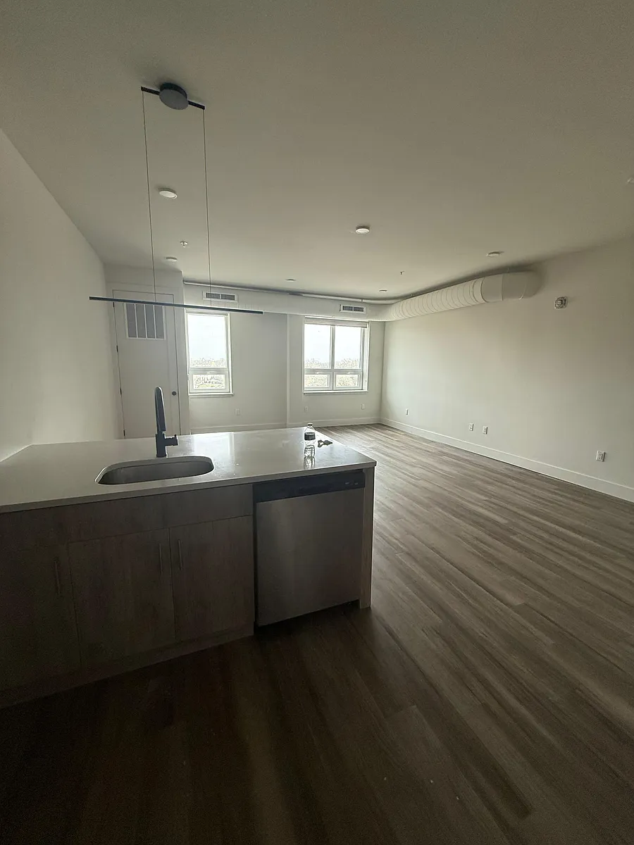 Building Photo - 57 Washington St #6B