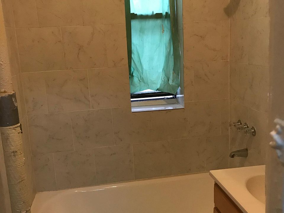 1st image of 589 E 93rd St APT 1F