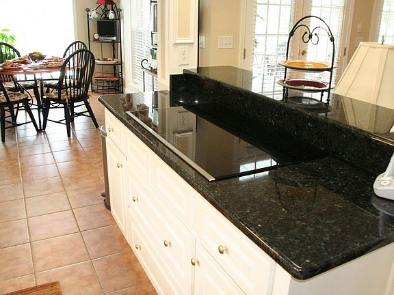 Kitchen & Breakfast room