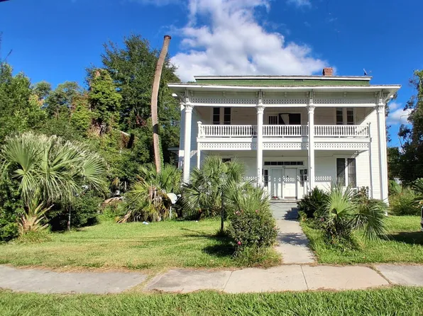 705 Gilmore St, Waycross, GA 31501