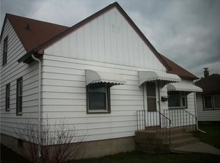 909 13th St S, Virginia, MN 55792