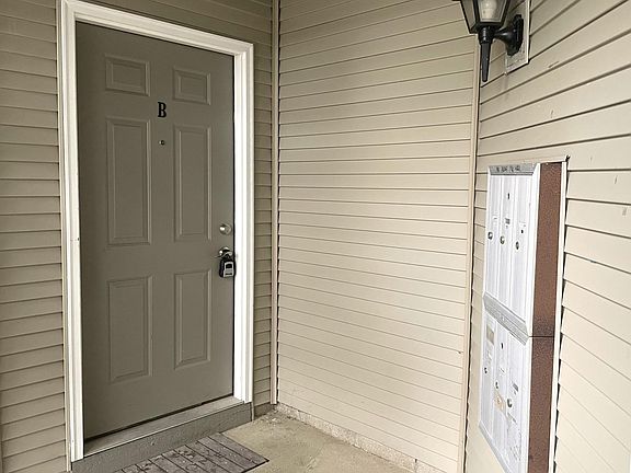 3rd image of 5307 Stonemeadow Ave APT B