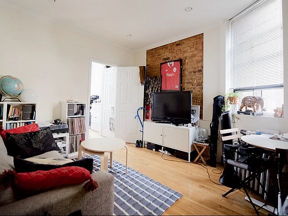 2nd image of 139 Eldridge St APT 15