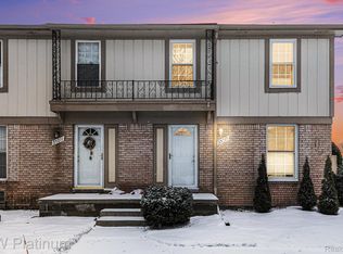 35213 Taffy Dr, Sterling Heights, MI