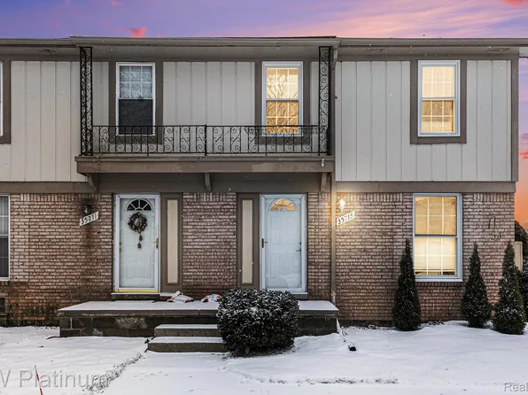 35213 Taffy Dr, Sterling Heights, MI 48312