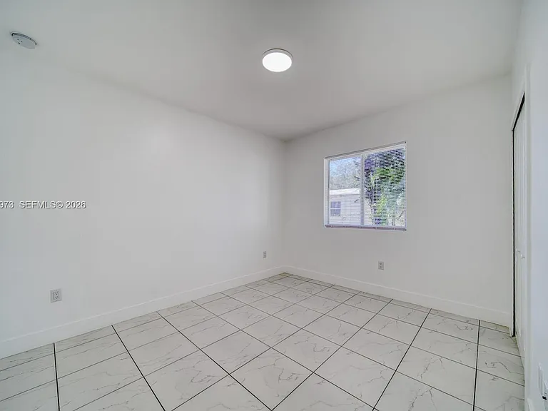 14708 NE 7th Ave #14711 — Photo 9