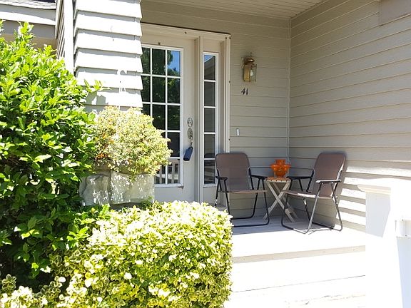 2nd image of 41 Harker Hill Dr #3