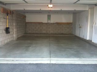 178 Mountain Dr, Carnegie, PA 15106