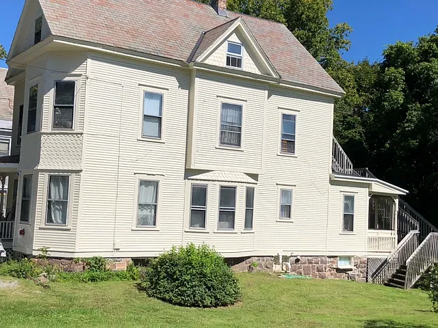 20 Fletcher Pl
