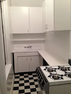 Rented by The Berkson Group | media 22