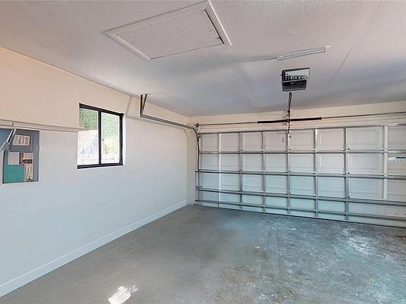 3rd image of 2235 20th St S