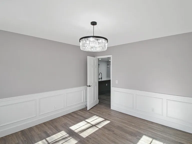 305 Mayfield St — Photo 20