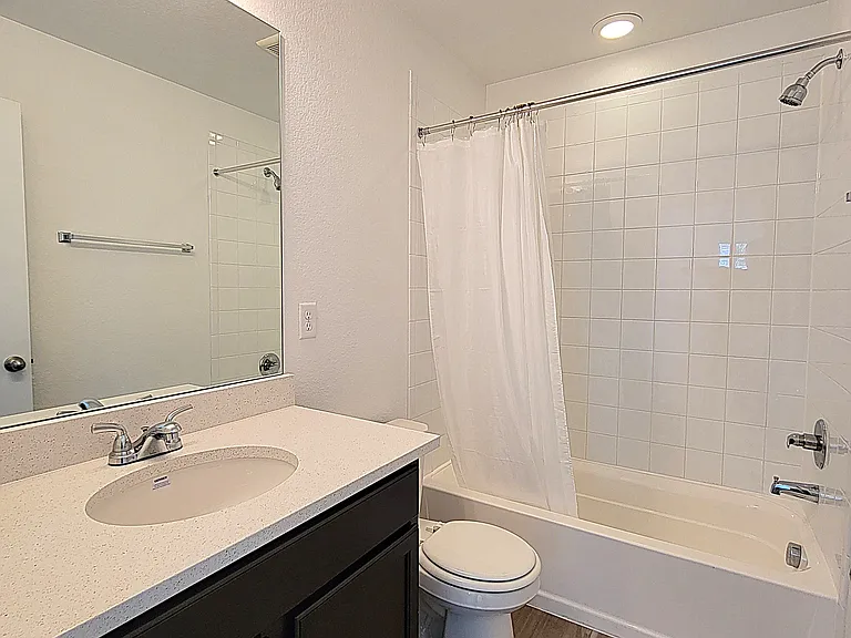 2510 Torino Way — Photo 8