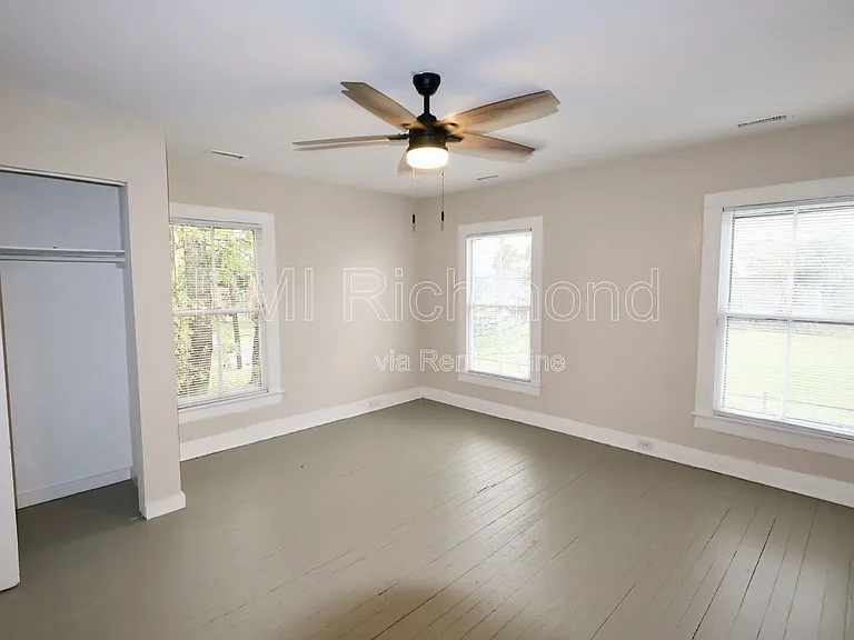 3963 Oakleys Ln — Photo 12