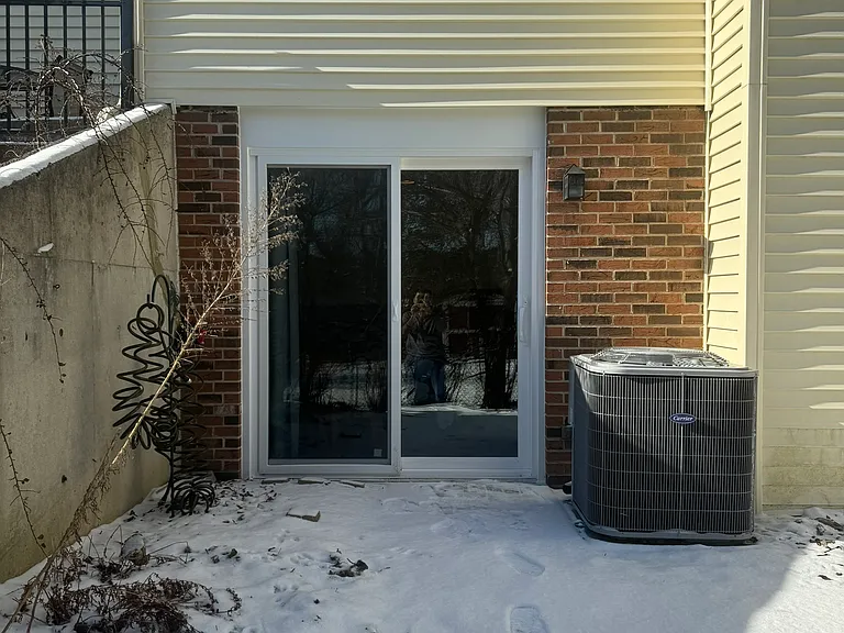 7S485 Lynn Dr — Photo 38
