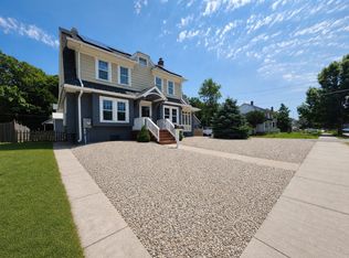 147 Belvidere St, Springfield, MA 01108