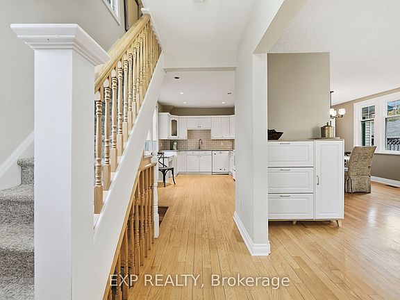 4th image of 312 Walnut St W