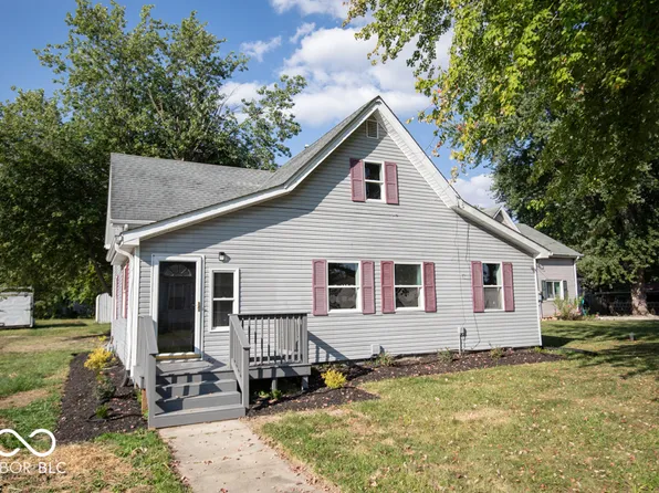 506 E North St, Westport, IN 47283