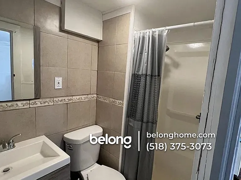 44 Quail St #1 — Photo 4