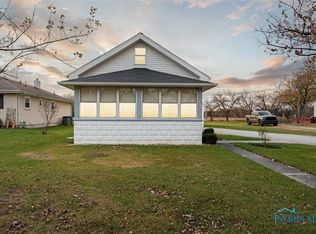 304 Eastwood Ave, Oregon, OH 43616