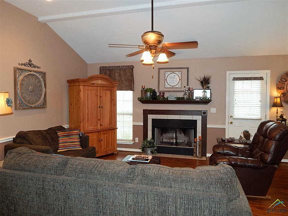 3rd image of 110 Bluebird Ln