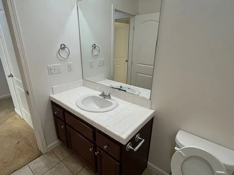 414 Edgewater St — Photo 18