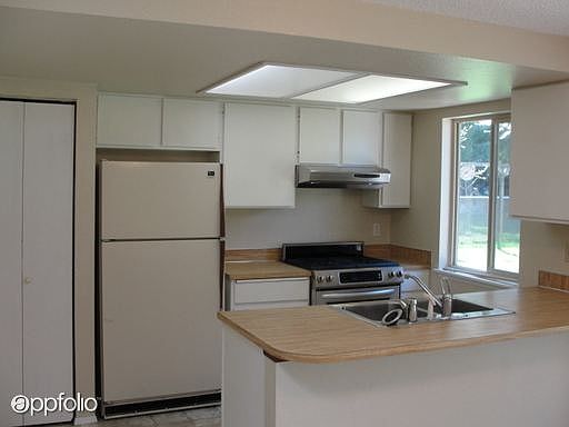 5th image of 6715 Shalom Dr SW