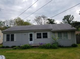 8208 Secor Rd, Lambertville, MI 48144