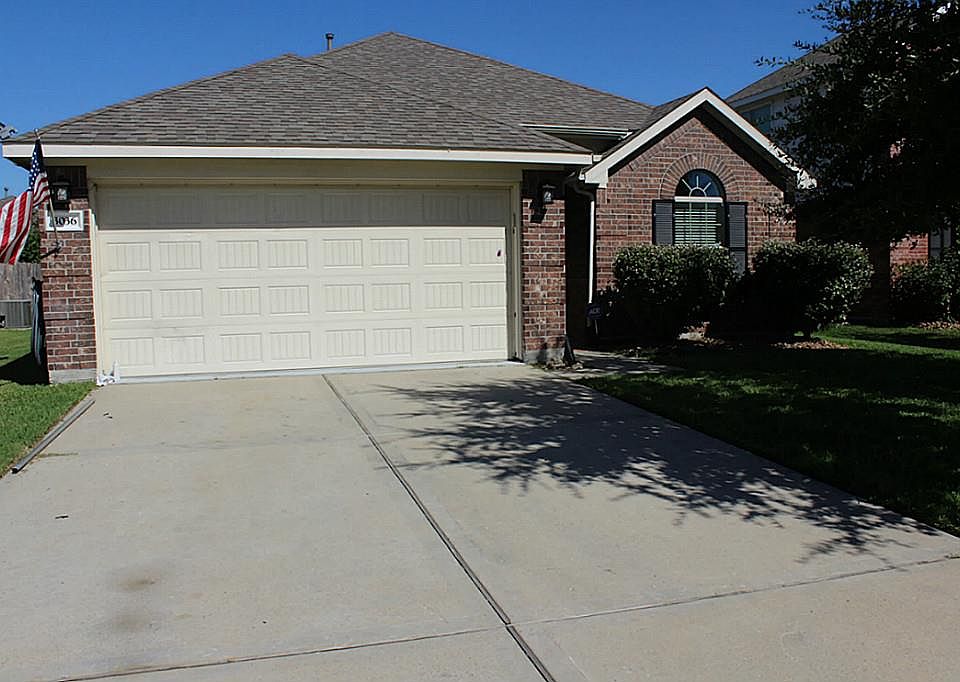 1st image of 3036 Boxwood Springs Ln
