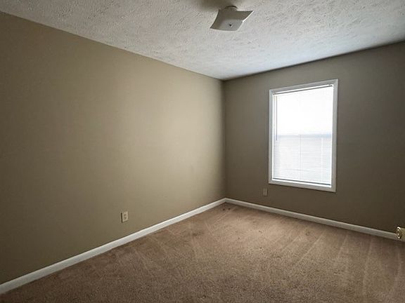 5th image of 6801 Willowbrook Dr APT 4