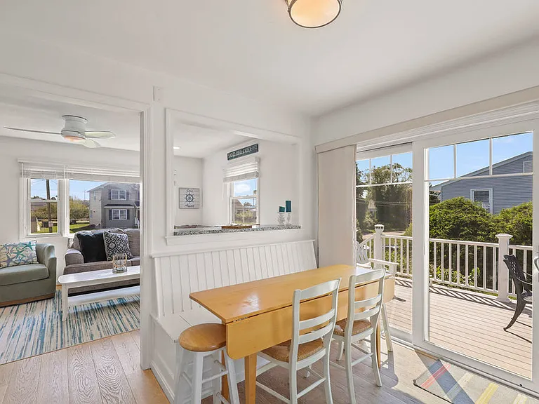 31 Cypress Ave — Photo 12