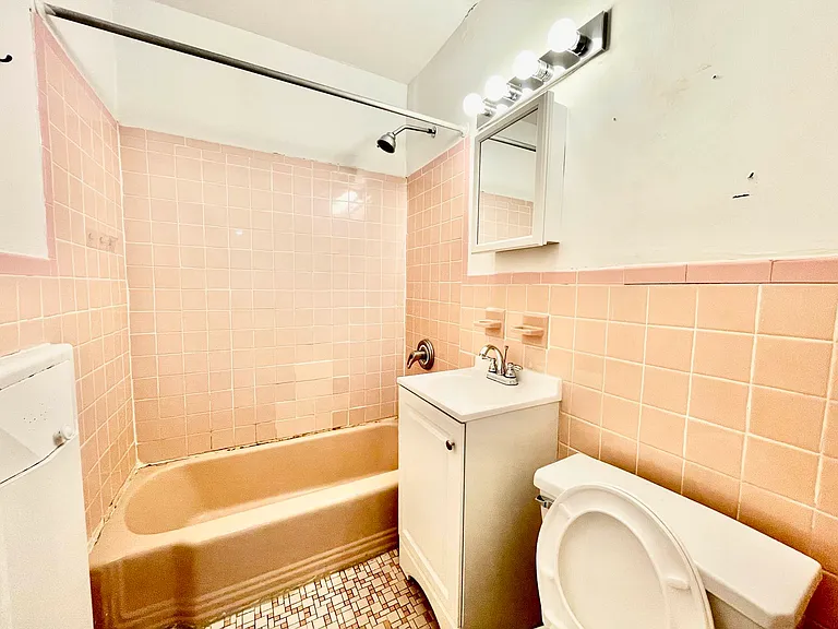 300 E 86th St #1C — Photo 6