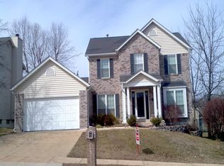 1513 Oakglen Dr, Fenton, MO 63026