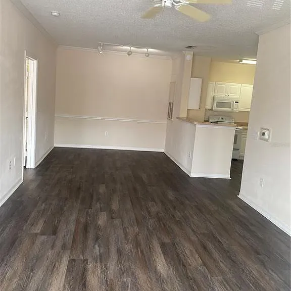 18001 Richmond Place Dr #222 — Photo 17