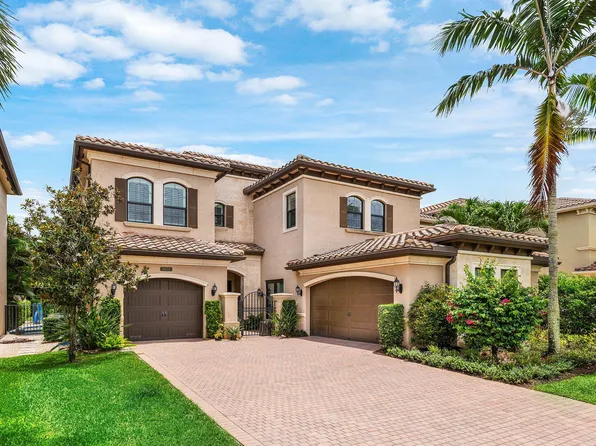 8658 Lewis River Road, Delray Beach, FL 33446