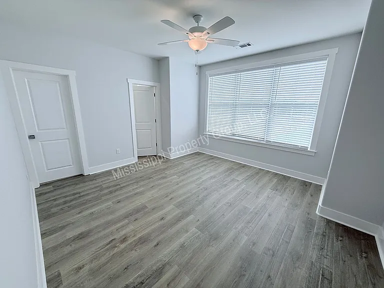 613 Miramar Ln — Photo 18