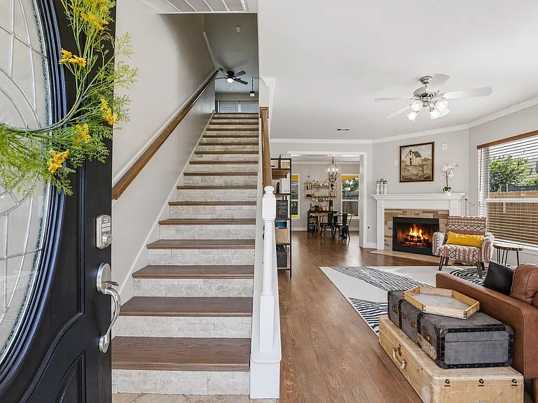 6215 Lake Chase Ct — Photo 3