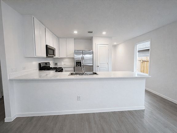 3rd image of 14868 N Ascot Bend Cir