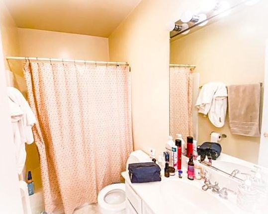 5th image of 1534 N Hudson Ave APT 3N