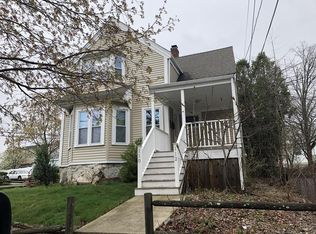 110 Arnold St, Quincy, MA 02169