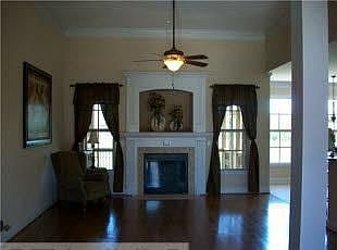 2nd image of 7962 Abelia Way