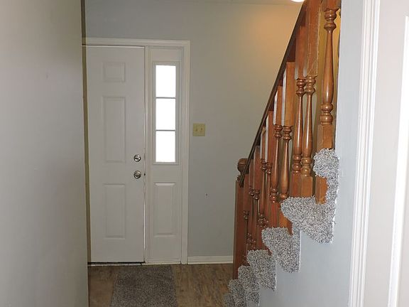 2nd image of 3031D Belle Meade Dr