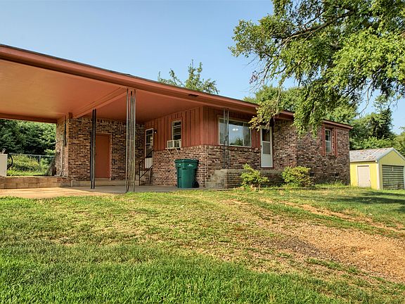 2nd image of 1005 Sequoyah Way