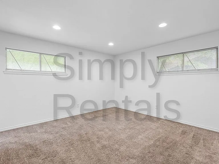 705 Plano St — Photo 22