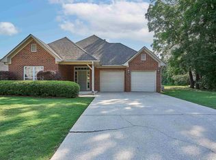 238 Creekside Ln, Pelham, AL 35124